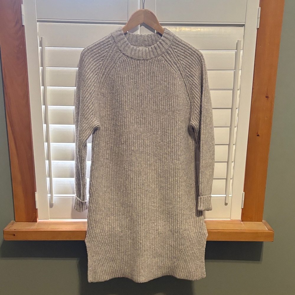 Cozy Ribbed Knit Sweater Dress - Light Heather Gray